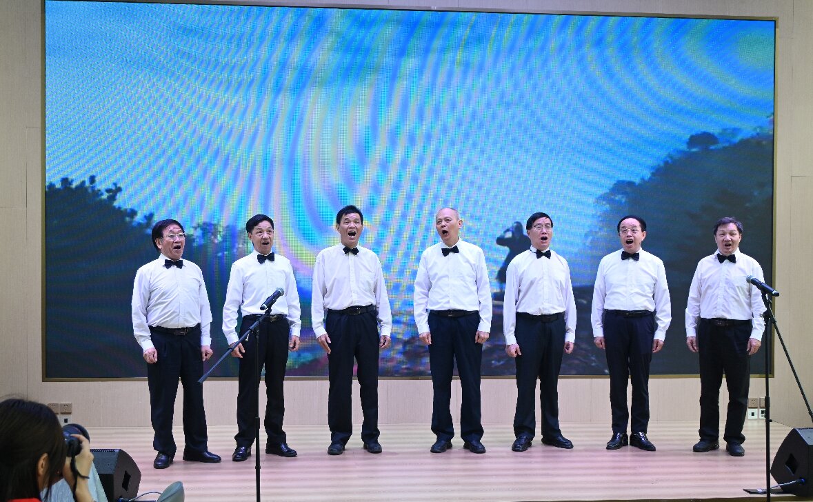三龙湾游船赋能发展“银发经济”：全国首个老年“水上课堂”启动！